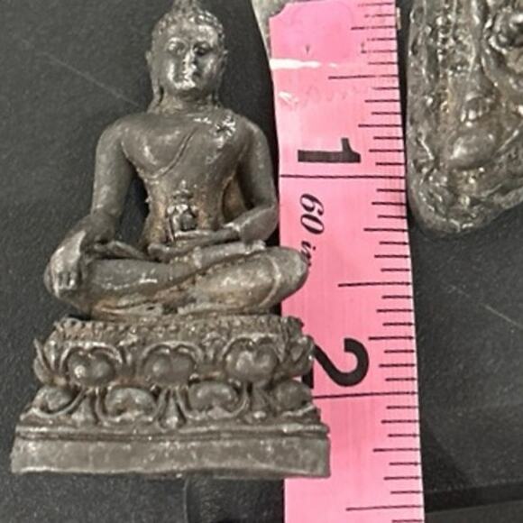Pair of Miniature Metal Thai Amulets Pra Kring - Picture 7 of 7